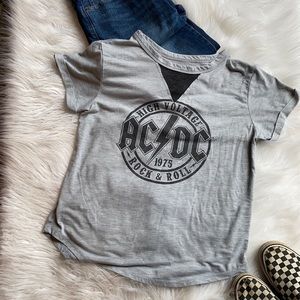 AC/DC band T